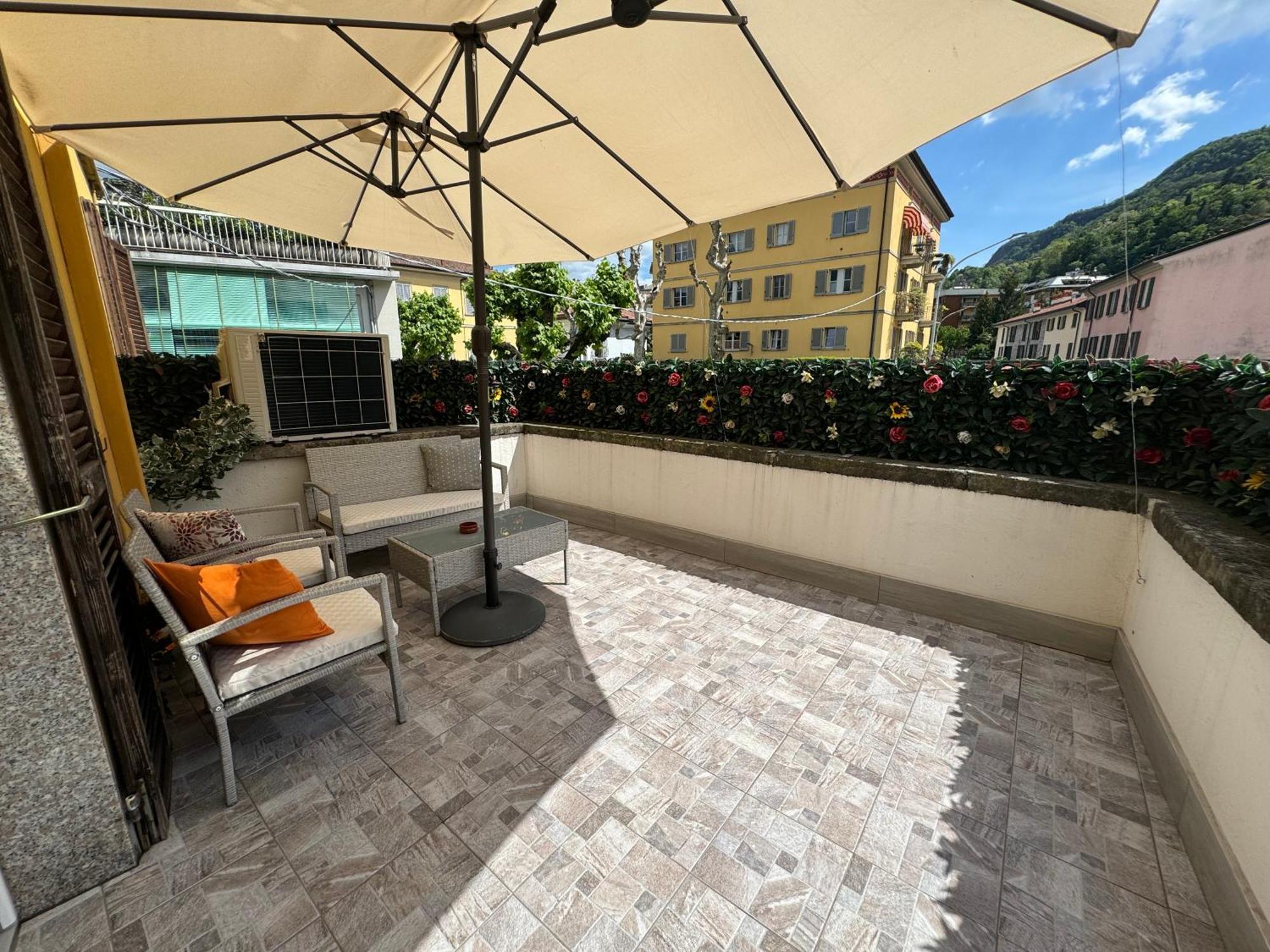 Hotel Casa L'Aquila Côme Esterno foto